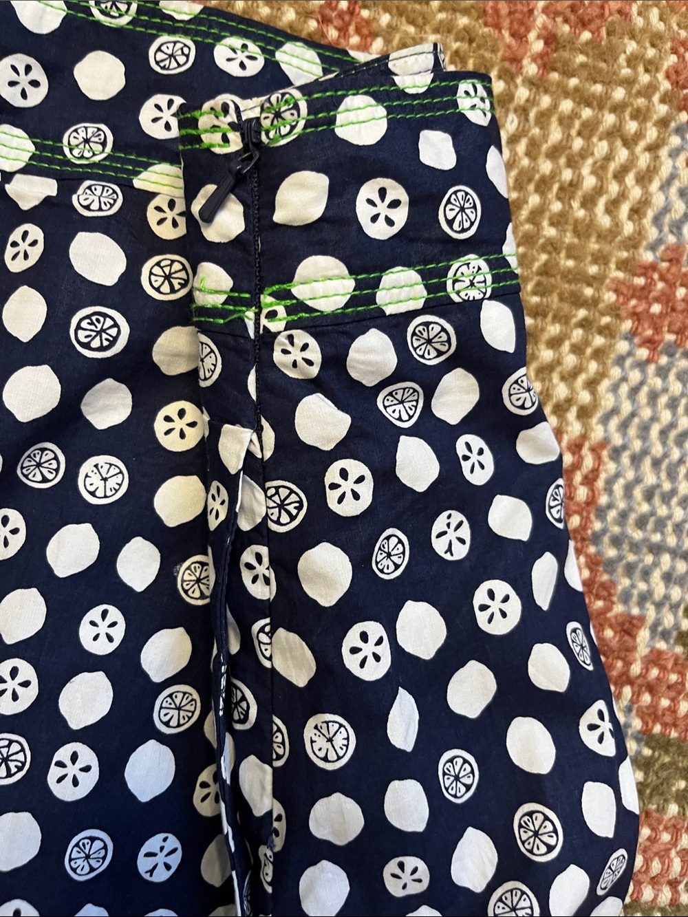 Lilly Pulitzer Lemons and Limes Pleated A Line Skirt Navy White Size 4 - Picture 9 of 12